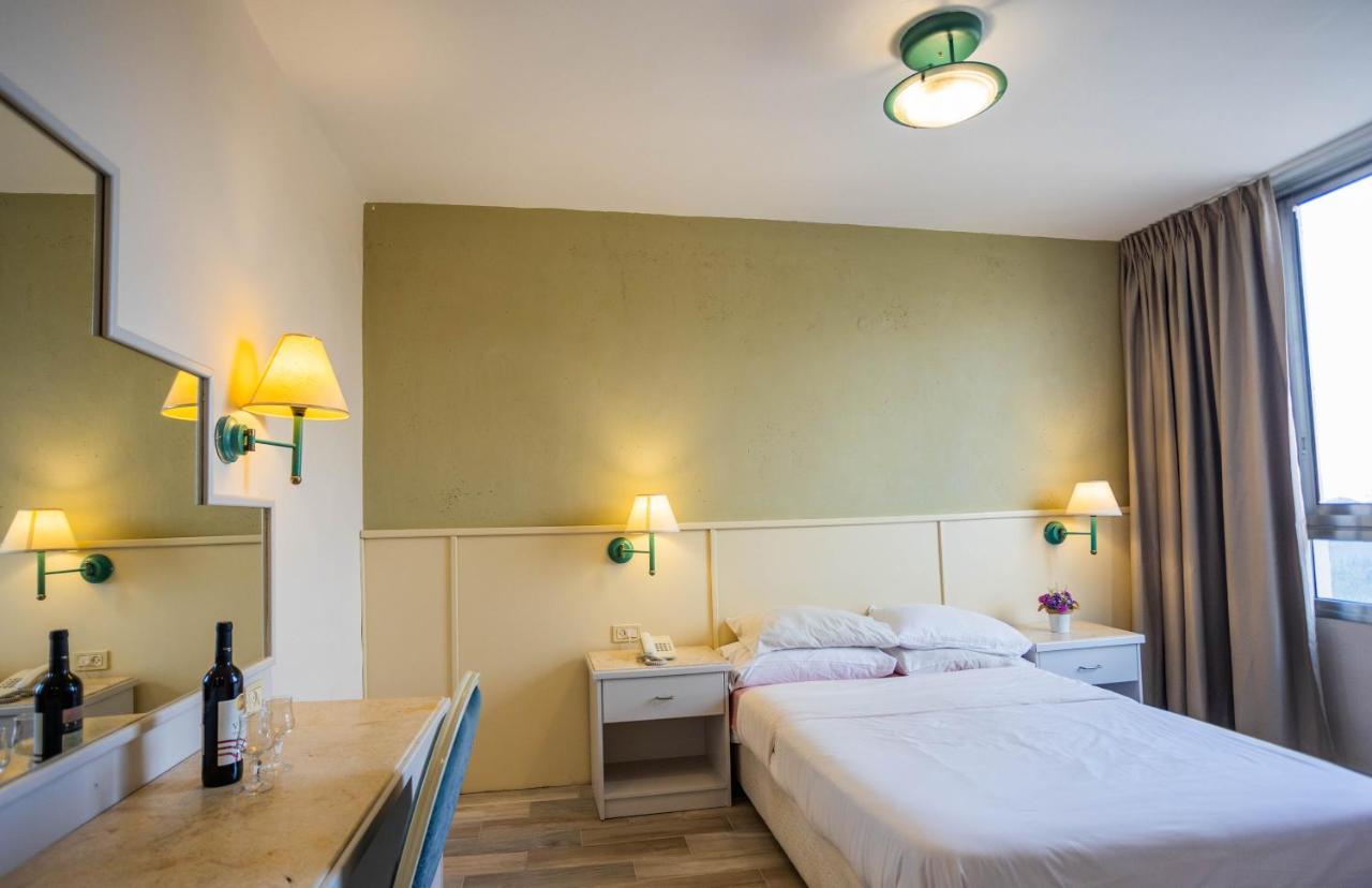 Marom Hotel Hajfa Zewnętrze zdjęcie